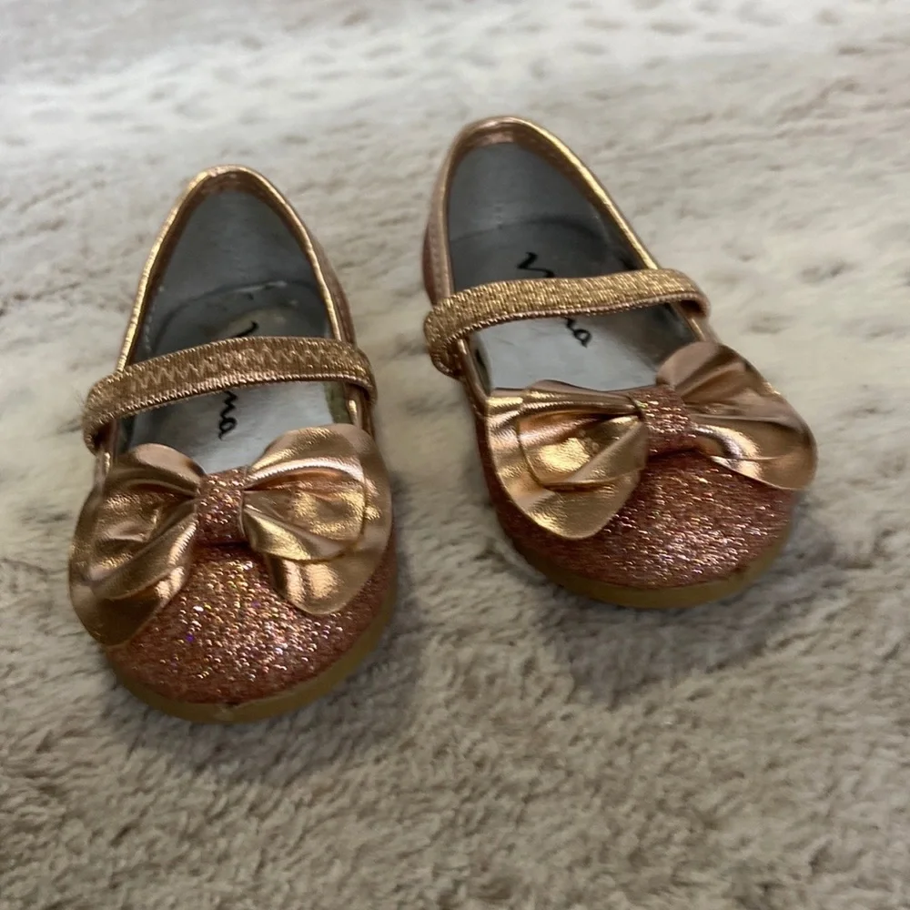 Nina rose gold sandals girls size 5 sparkly bows holiday party girlhoodcore